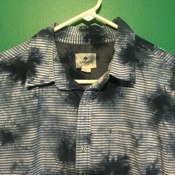 Sperry Casual Button Down island Shirt XL - Picture 4 of 5
